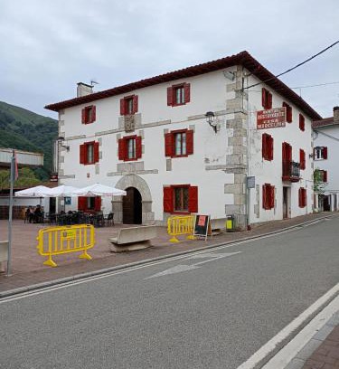 Valcarlos Casa | Hostal del Camino de Santiago