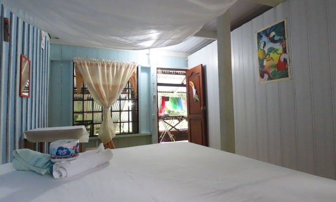 Leticia Cama Y Desayuno | Hostal Ebenezer Macedonia Amazonas