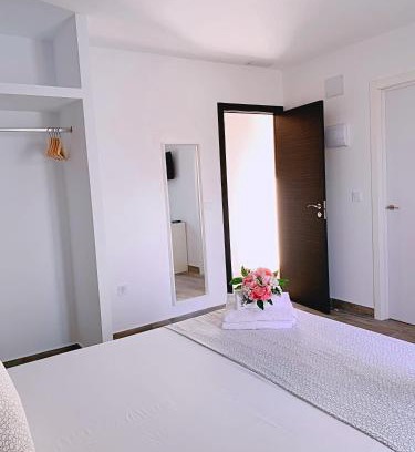 Alcalá de Guadaira Casa | Hostal El Castillo Alcala De Guadaira