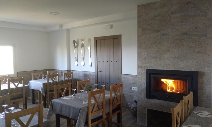 Guejar Sierra Casa | Hostal El Desvío