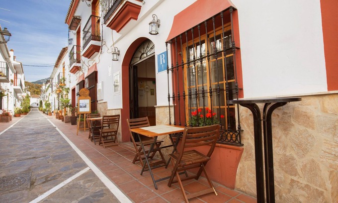 Centro de Marbella Hotel | Hostal El Gallo