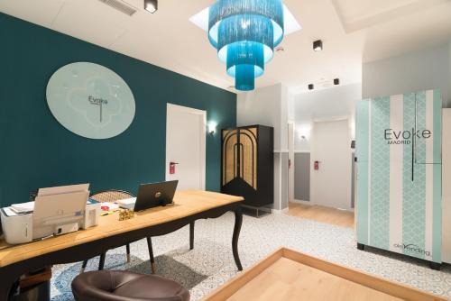 Barrio de las Letras Hostal | Hostal Evoke Madrid