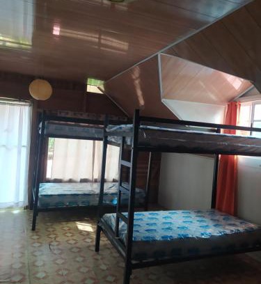 Almirante Hotel | Hostal ojo de agua
