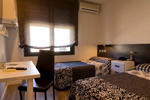 Buñuel Casa | Hostal Plaza