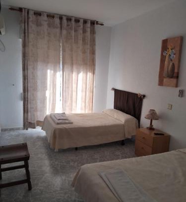 Alcaudete de la Jara Casa | Hostal Restaurante El Labrador