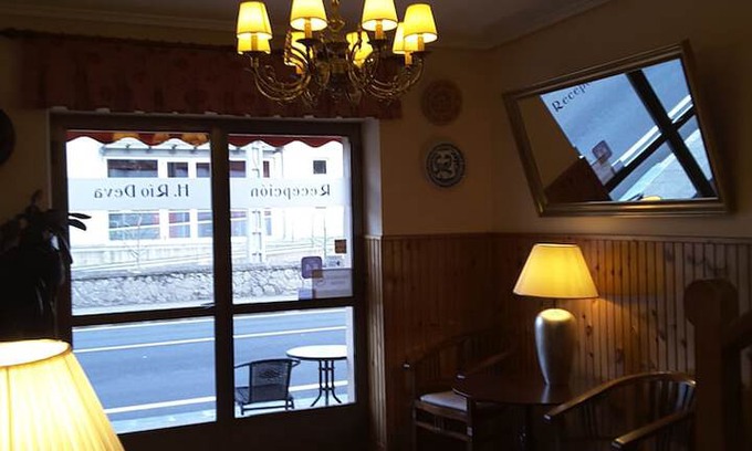Unquera Hotel | Hostal Rio Deva