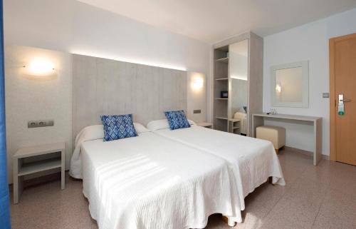 Sant Antoni de Portmany Hostal | Hostal Roca