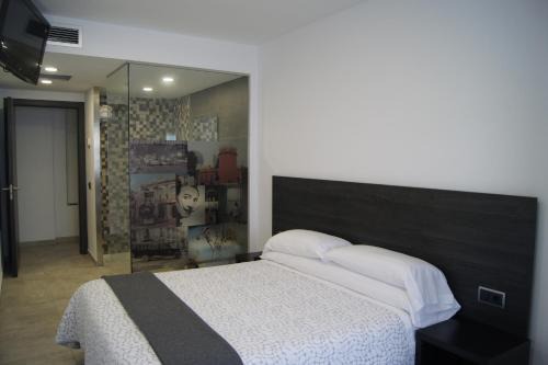 Figueres Casa | Hostal Sanmar