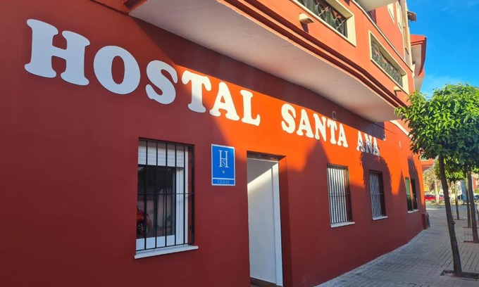 Corrales Hostal | Hostal Santa Ana