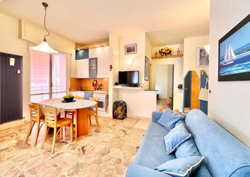 Finale Pia Apartamento | Hostdomus - Navy Suite