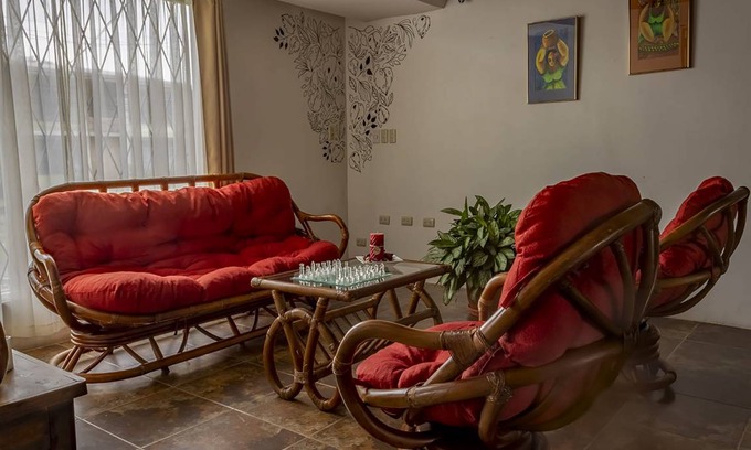 Catedral Hostal | Hostal ∙ 8 huéspedes