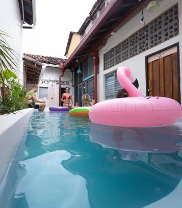 Granada Hostal | Hostel De Boca en Boca