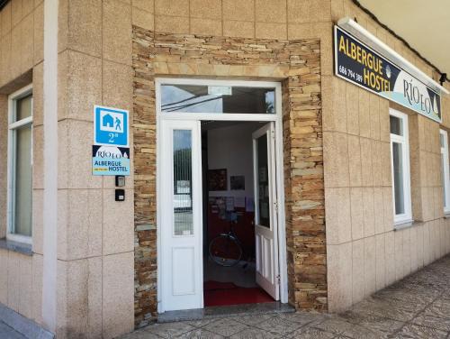 Figueras (Castropol) Hostal | Hostel Río Eo Albergue Ribadeo