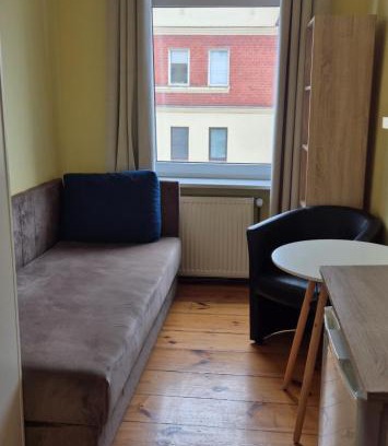 West Pomeranian Voivodeship Hostal | Hostel Tulip - pokój 6 ze wspólną łazienką i kuchnią