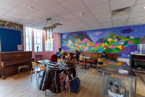 Bethnal Green Hostal | Hostelle - women only hostel London
