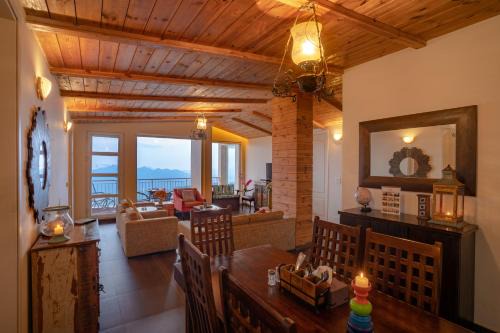 Shimla Apartamento | Hostie AJ's Retreat-3BHK Condo, Naldehra