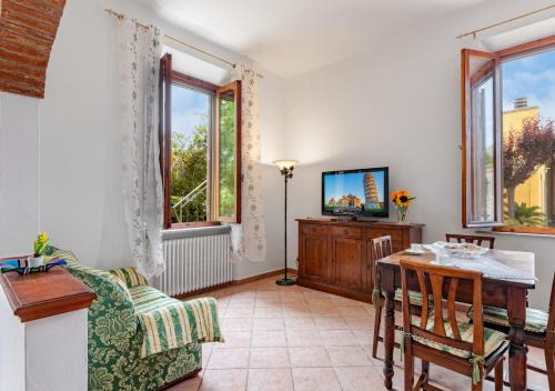 Cascina Apartamento | Hostly - Il Gelsomino di San Prospero
