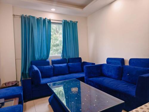 Lajpat Nagar Apartamento | Hostmystay- 2bhk! Lajpat nagar market