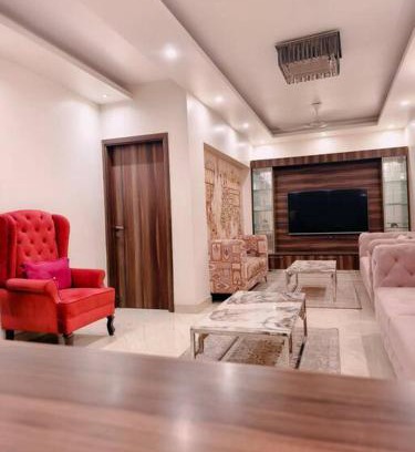 Nehru Place Apartamento | HostMyStay-3BHk ! Gk1 - RBlck!