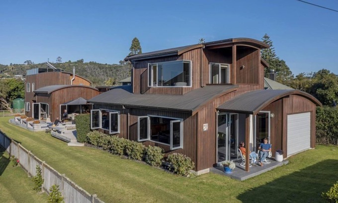 Hahei Casa | Hosts on the Coast Bach-tastic Hahei
