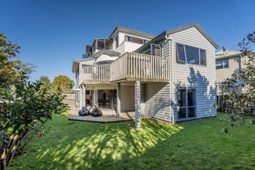 Whitianga Casa | Hosts on the Coast Buffalo Beach Escape