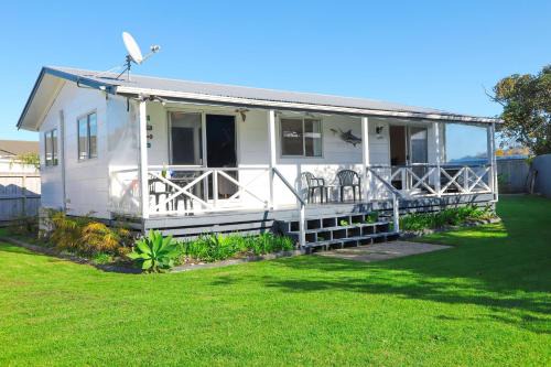 Whitianga Casa | Hosts on the Coast Marlin Cottage