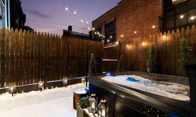 Lawrenceville Casa | ★HostWise Stays★ Hot Tub, King Bed, Cabin Vibes in Lawrenceville!