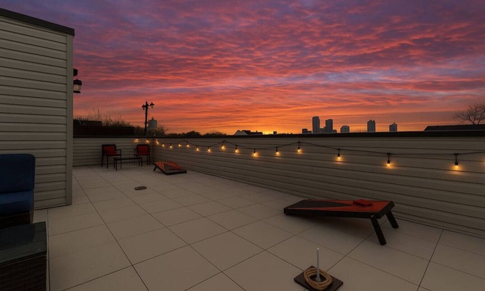 Central Northside Casa | ★★HostWise Stays★★ Rooftop Deck ★ Garage ★ New Build ★ Great Location