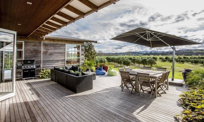 Mangawhai Casa | Hot Sands Olive Estate - Peaceful haven in a gated community close to estuary and golf courses