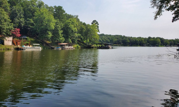 Jones Mills Casa | Hot Springs Nature Getaway Lake House on Lake Catherine
