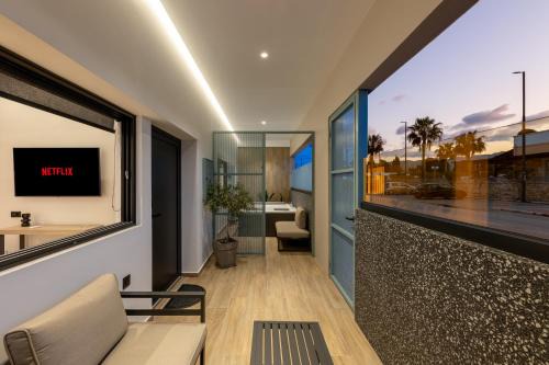 Lambi Apartamento | Hot Tub - 5 min to Beaches - Netflix - Full Kitchen