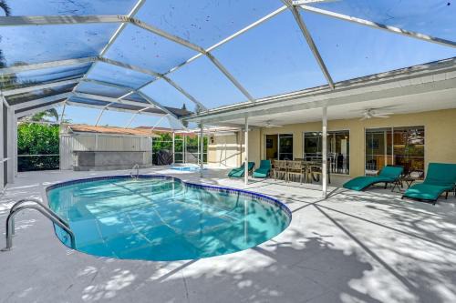 Bonita Springs Casa | Hot Tub and Heated Pool Bonita Springs Getaway!