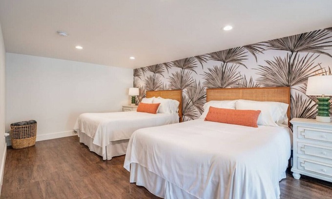 Greenwood Casa | Hot Tub, Central Location, Stylish, 2BR/1BA