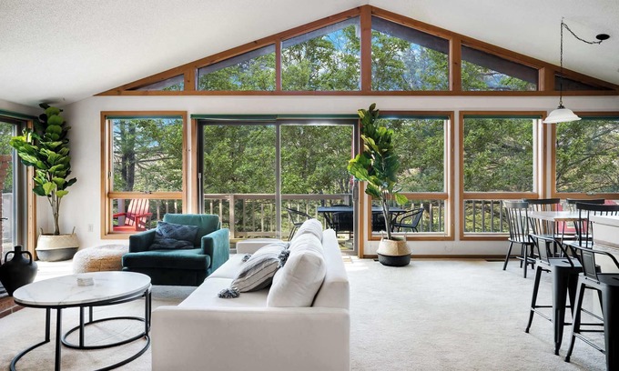 The Woods Chalet De Esquí | Hot Tub, Fire Pit, Grill, Deck w/Resort Amenities
