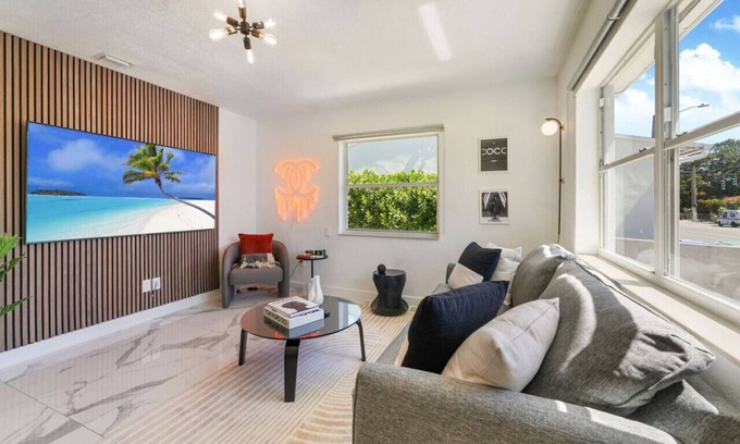 Buena Vista Casa | Hot Tub Fire Pit Miami Cruise Port Design District
