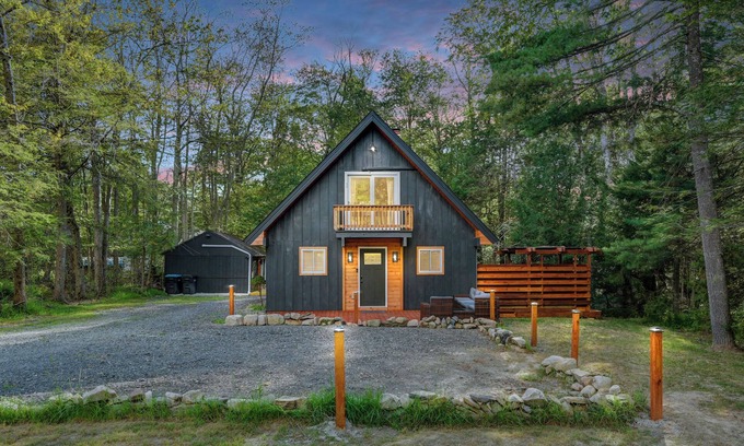 Tobyhanna Chalet De Esquí | Hot tub Fire pit Outdoor grill Resort access