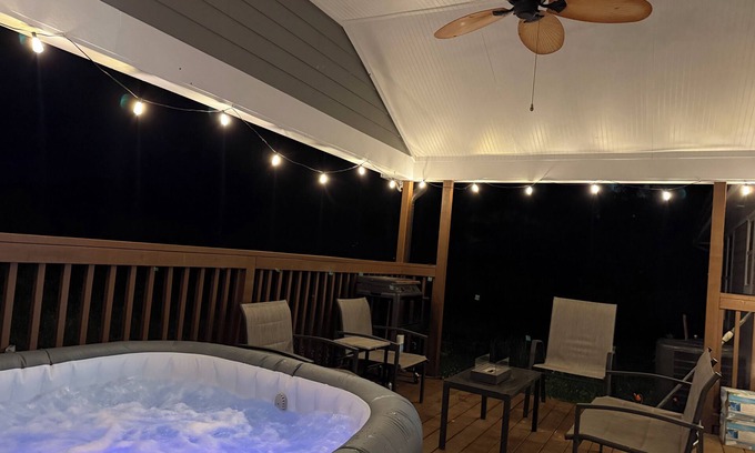 Douglasville Casa | Hot Tub Getaway 25 Min Drive to ATL Airport