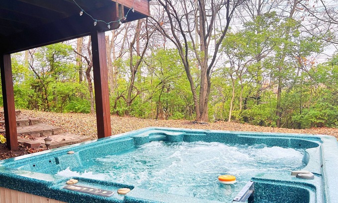Fishers Casa | Hot tub oasis!