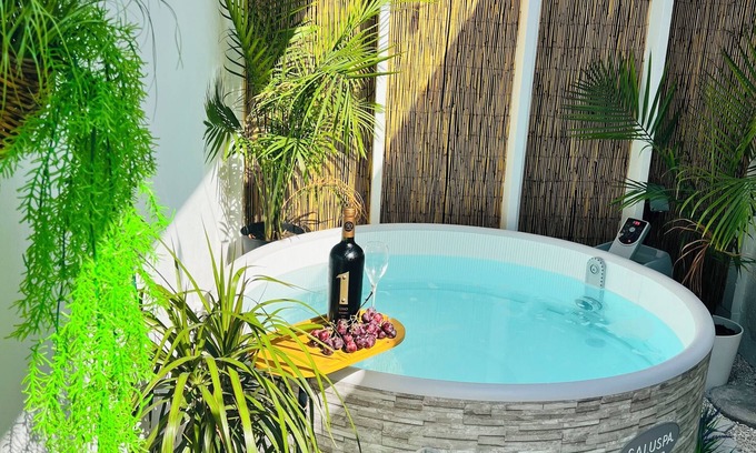 Homestead Apartamento | Hot tub paradise vibes