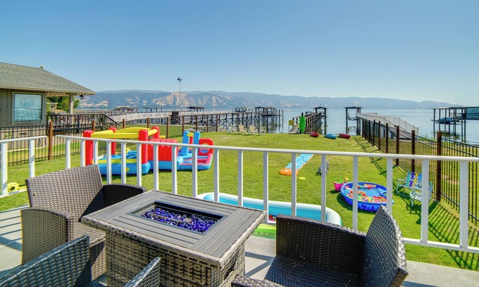North Lakeport Casa | Hot Tub, Views & Dock! Playful Home on Clear Lake