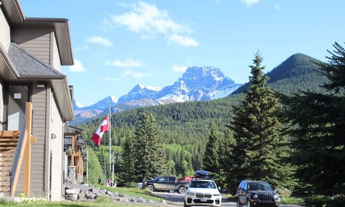 Copperstone Resort Condominio | Hot Tub | Walkout Patio to River |Mountain Getaway