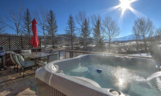 Glenwood Springs Casa | Hot Tub with Amazing Views, Game Room, Family Friendly, Central Location