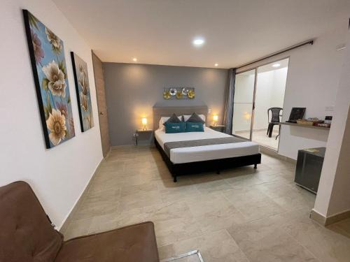 El Poblado Casa | Hotel 12 Nights