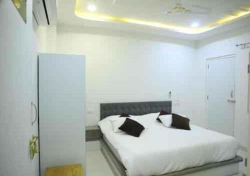 Pushkar Hotel | Hotel 1947 & Labella Rooftop Cafe