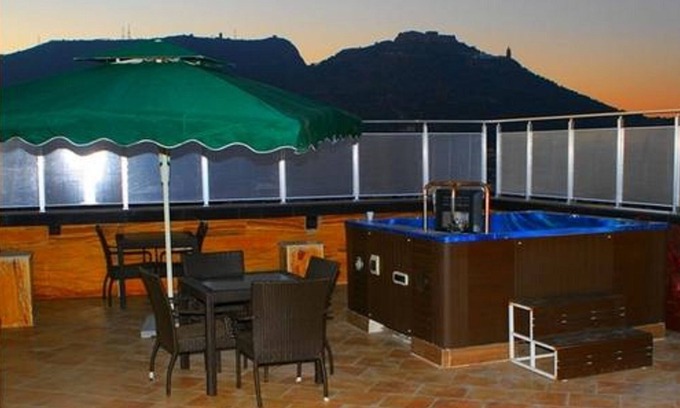 Hai Emir Hotel | Hotel 2 Horloges