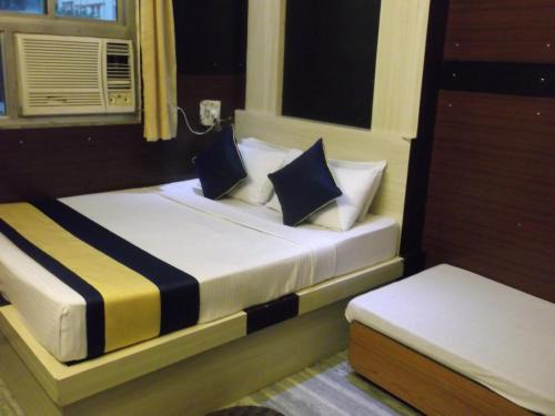 Gopalbari Hotel | Hotel Abhineet Palace