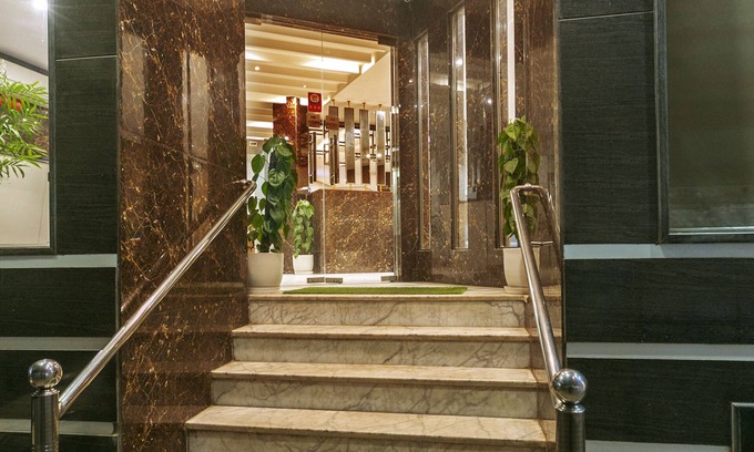 Mahipalpur Hotel | Hotel Almati Inn