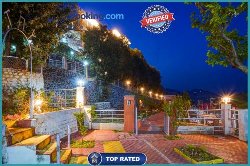 Nainital Hotel | Hotel ! Ambience Peachwood ! Resort Nainital with -Restaurant -Parking -Mountain View -Hustlefree -noisefree -playingarea #wifi - Near Bohra kot Ram Garh Park- A Premium Hotel In Nainital