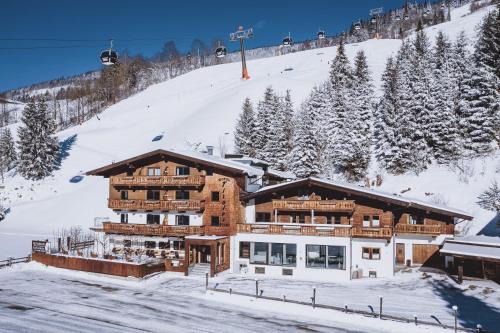 Vorderglemm Hotel | Hotel & Appartements Tiroler Buam