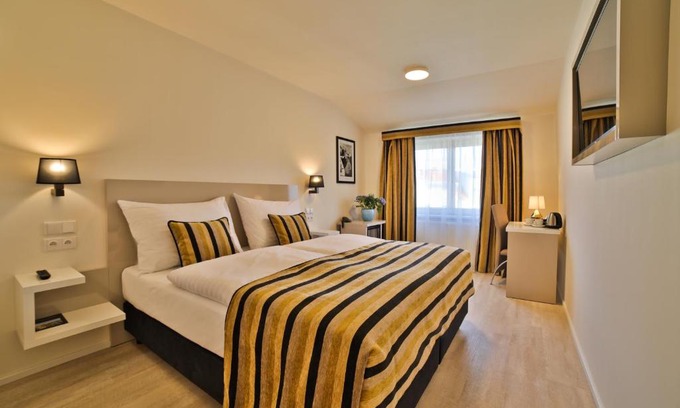 Zizkov Hotel | Hotel Ariston Prague